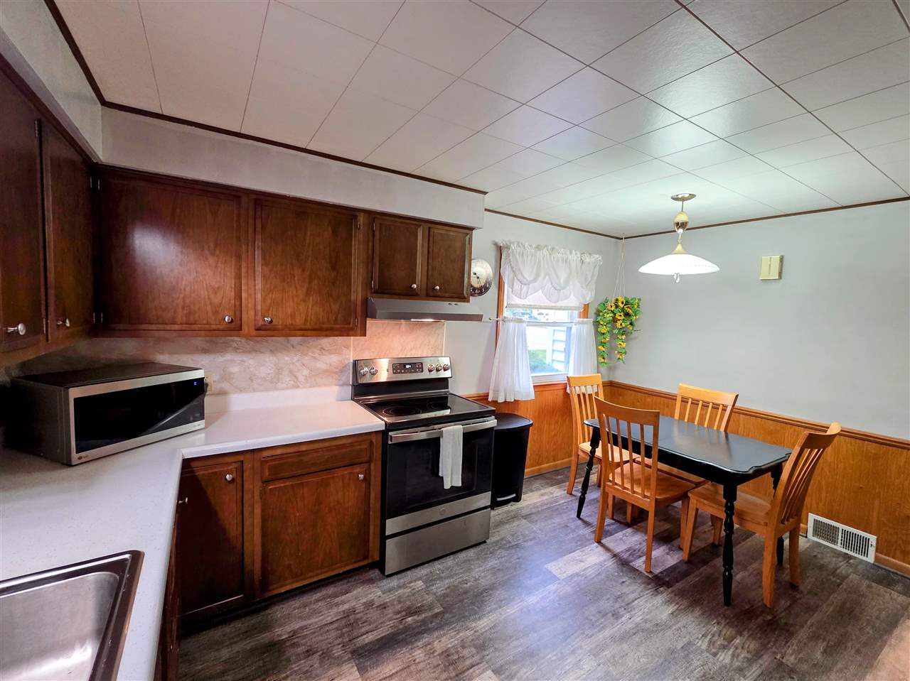 320 Bailey Avenue Gaylord MI 49735