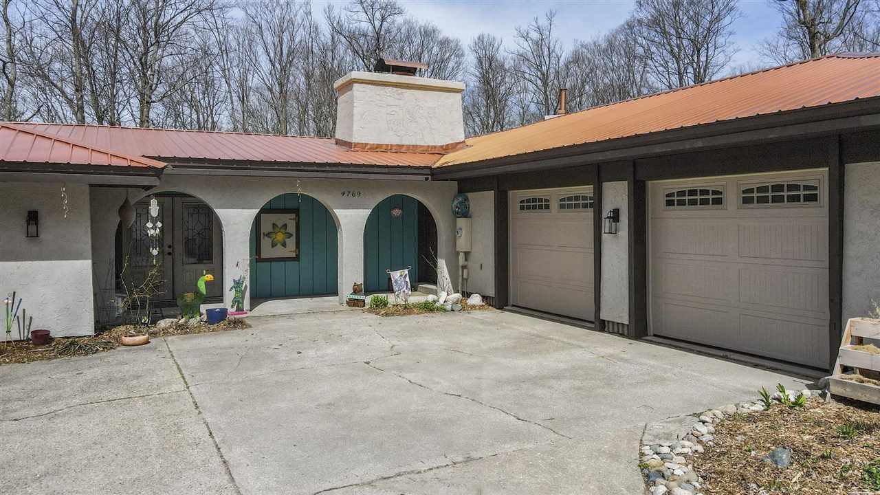 4769 Brookwood Bellaire MI 49615