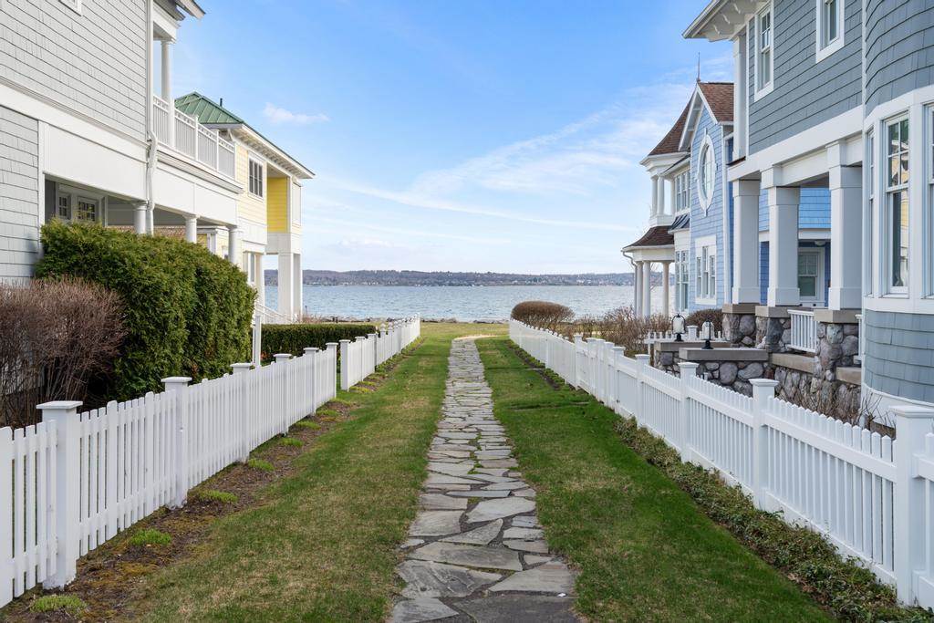 1172 W Bay Road Harbor Springs MI 49740