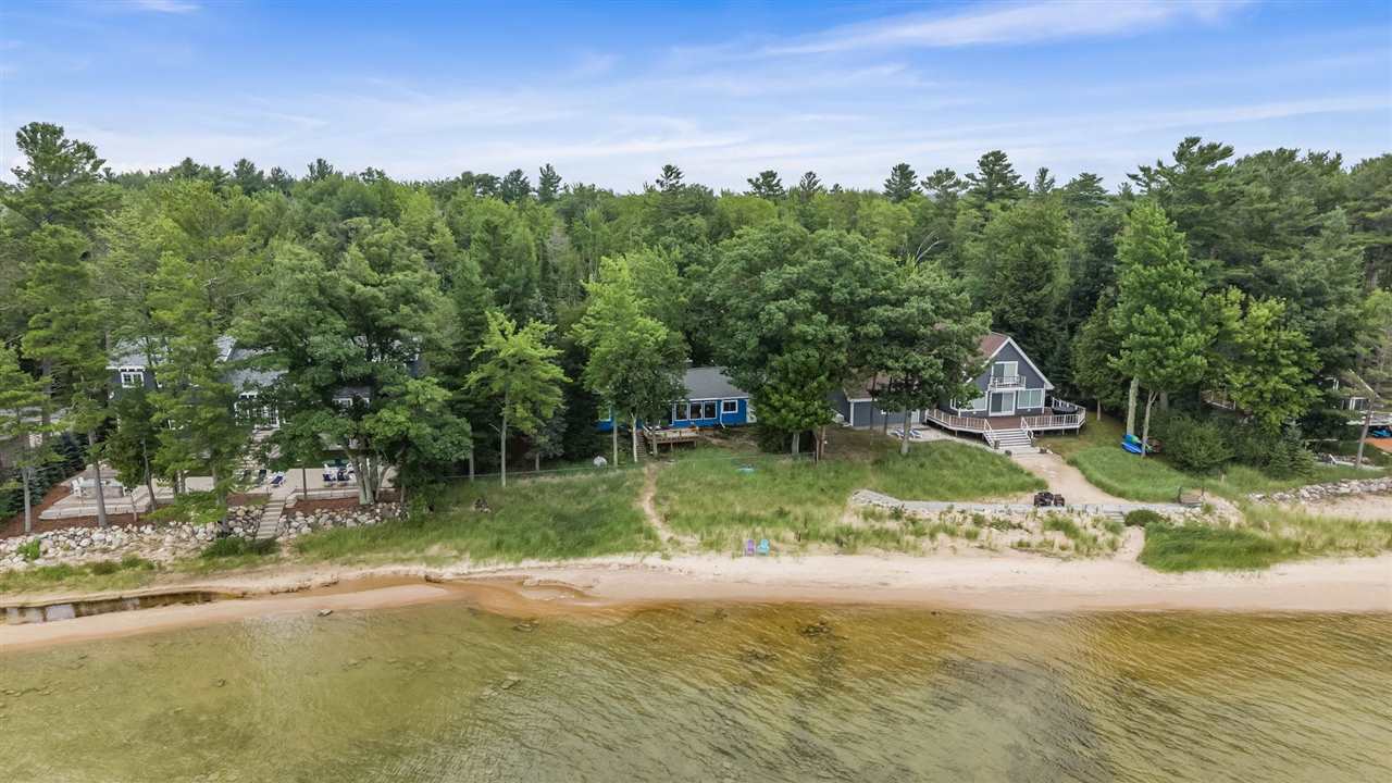 5628 Mackenzie Drive Kewadin MI 49648