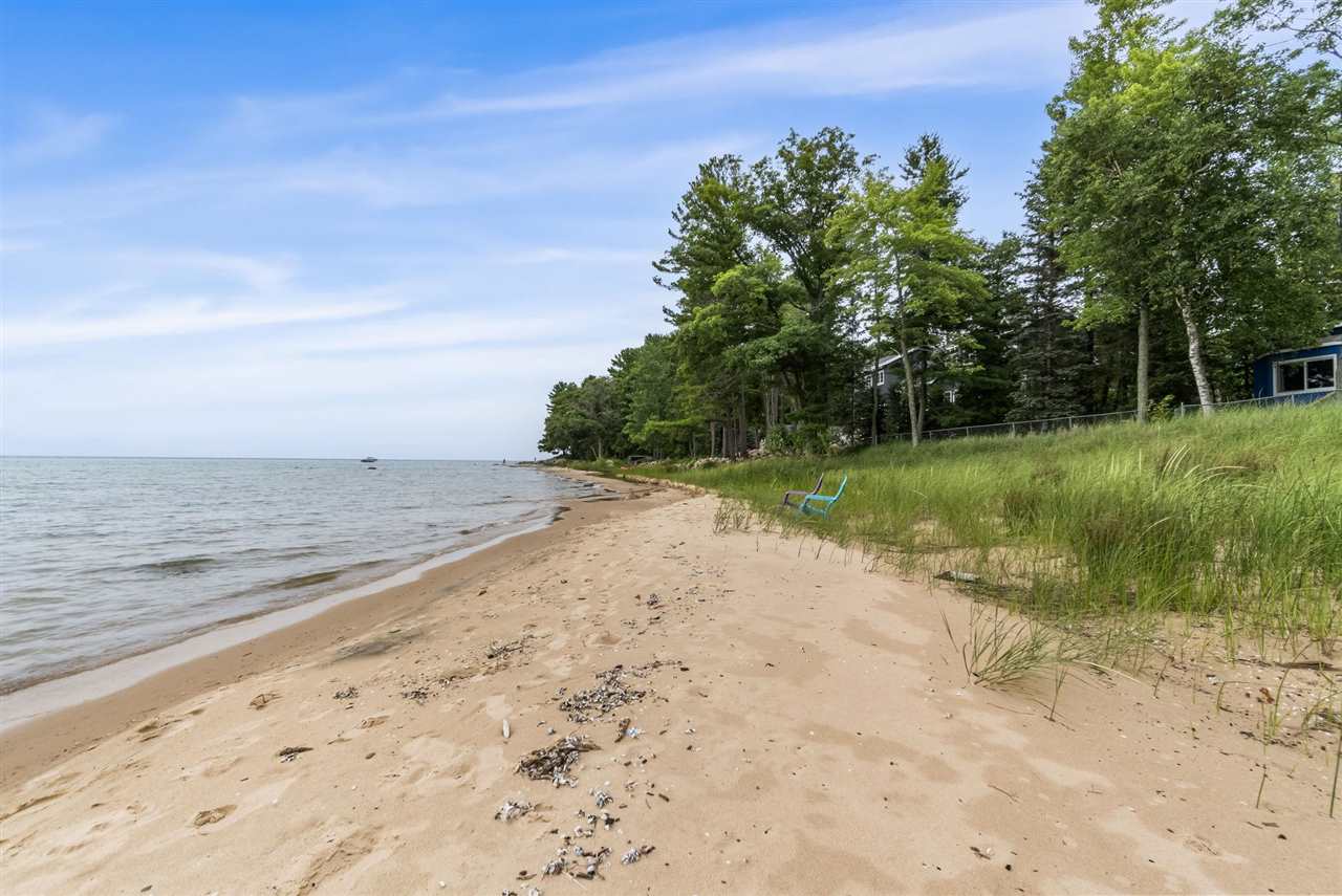 5628 Mackenzie Drive Kewadin MI 49648