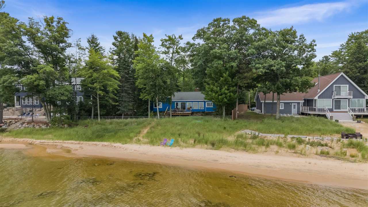 5628 Mackenzie Drive Kewadin MI 49648