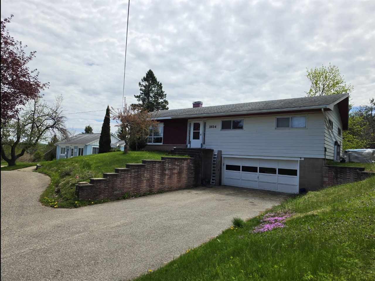 1934 E Mitchell Road Petoskey MI 49770