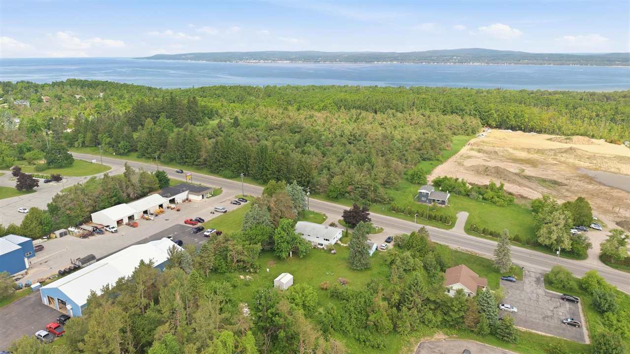 1934 E Mitchell Road Petoskey MI 49770