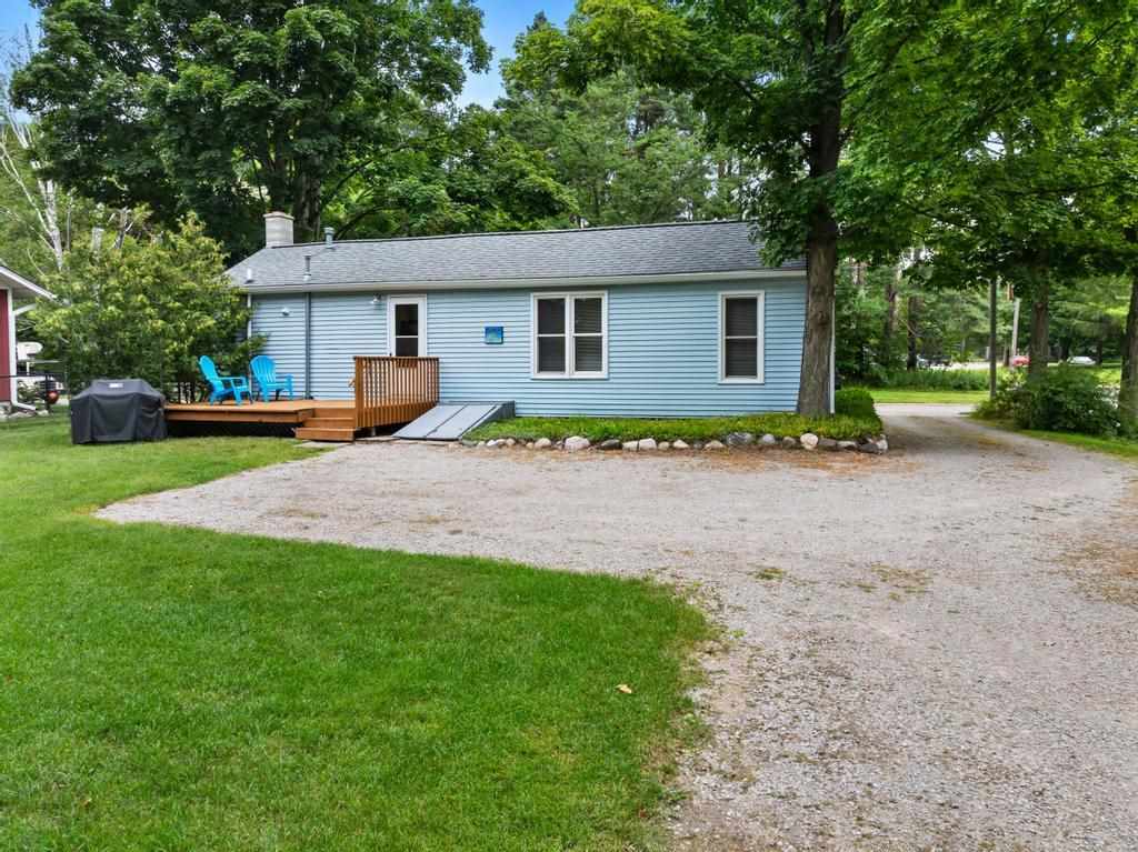 418 E Lake Street Harbor Springs MI 49740