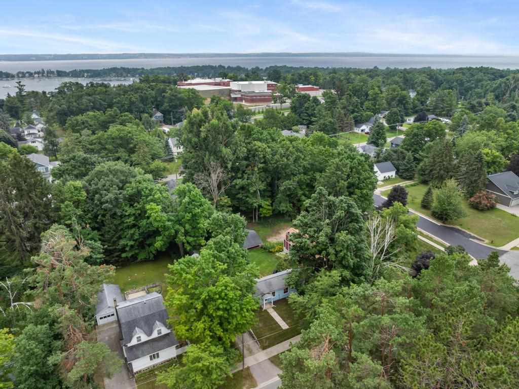 418 E Lake Street Harbor Springs MI 49740