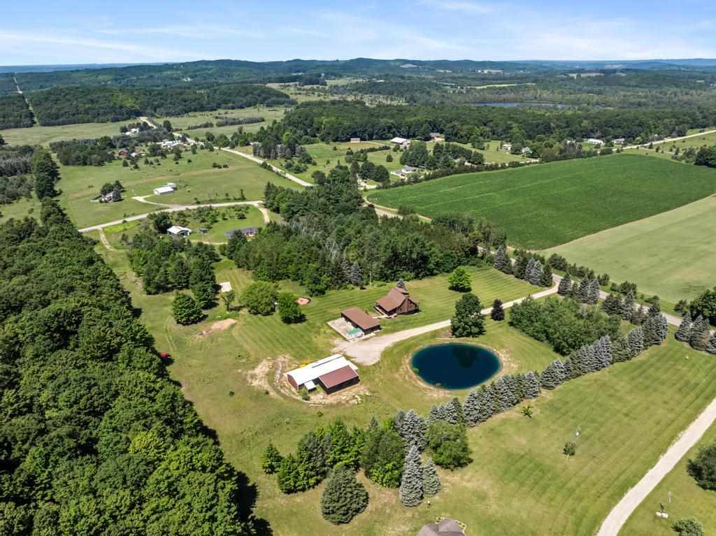 2900 Healey Road Boyne City MI 49712