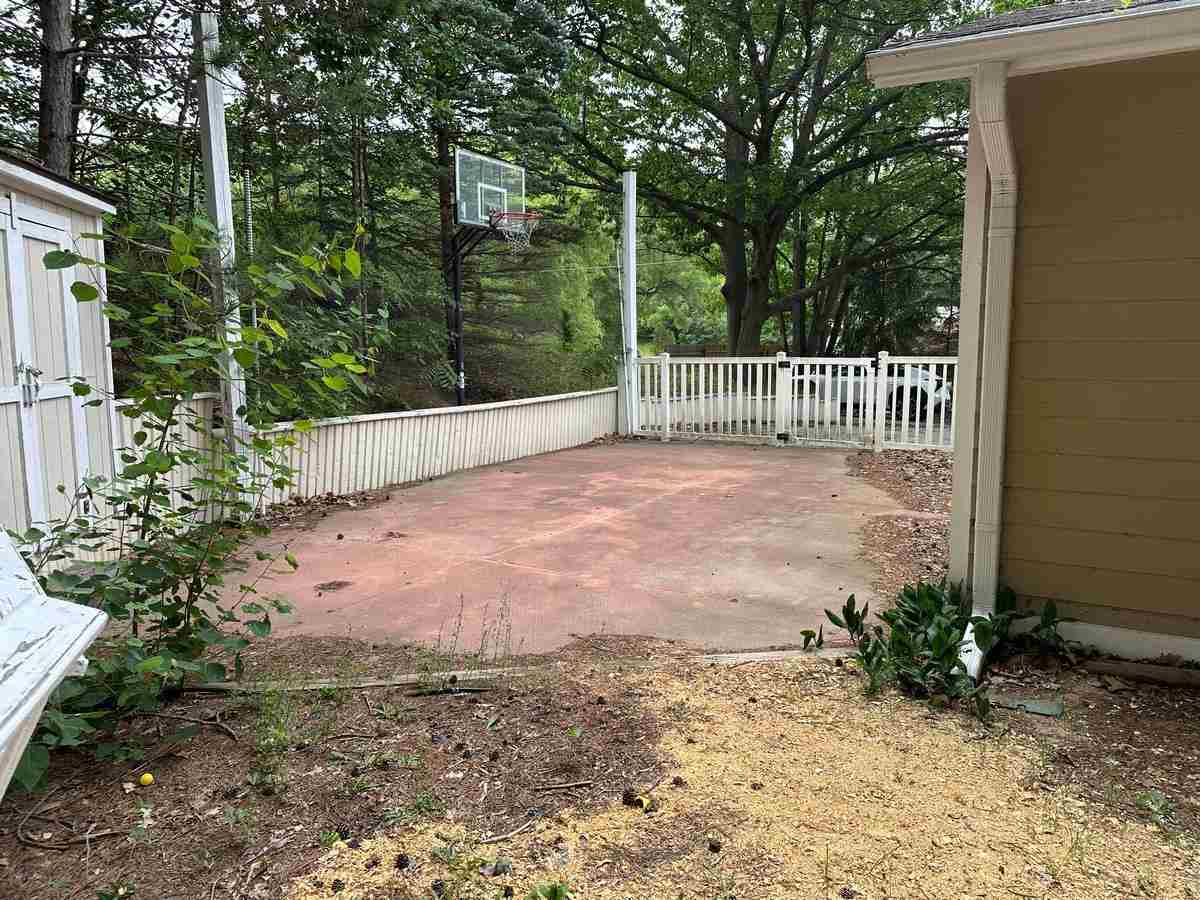 6393 Center Road Traverse City MI 49686