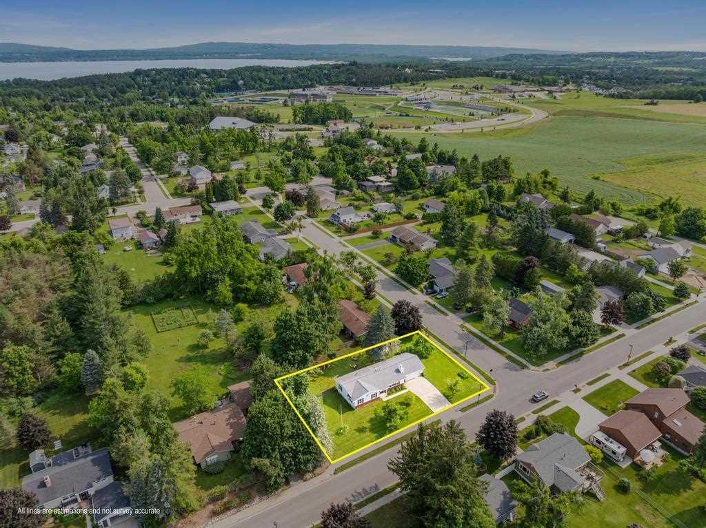 1025 Atkins Road Petoskey MI 49770