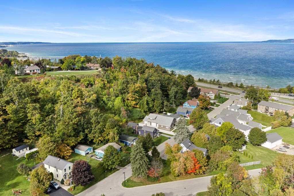 148 Beaubien Petoskey MI 49770