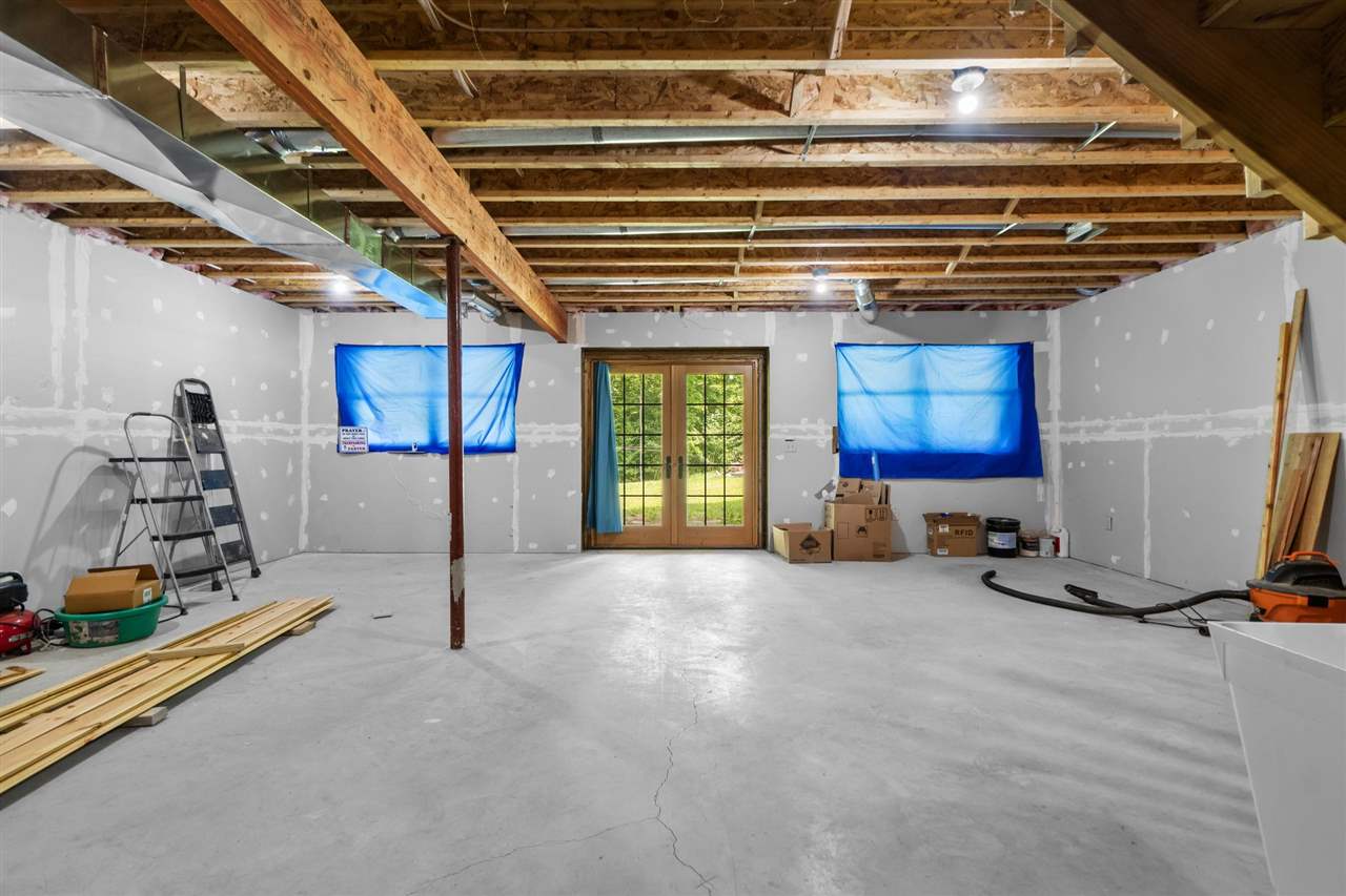 750 E Lakeview Road Levering MI 49755