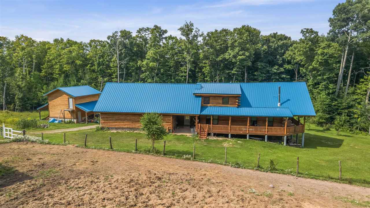 750 E Lakeview Road Levering MI 49755