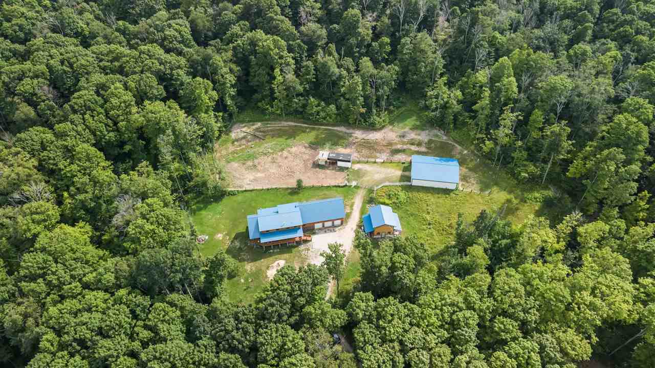 750 E Lakeview Road Levering MI 49755