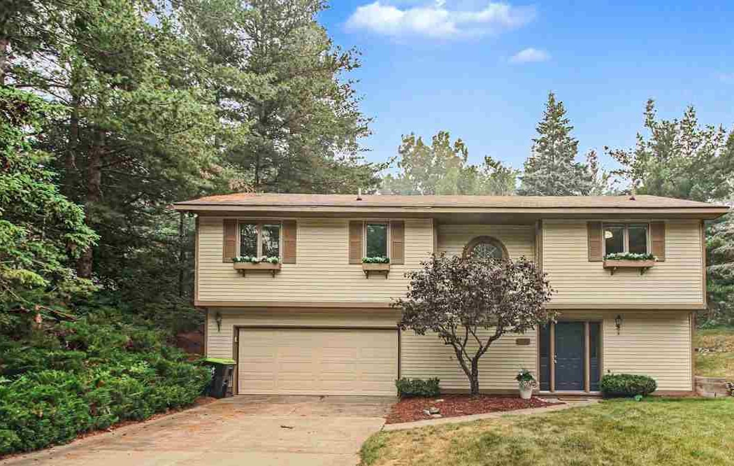 7755 Tamarac Trail Harbor Springs MI 49740