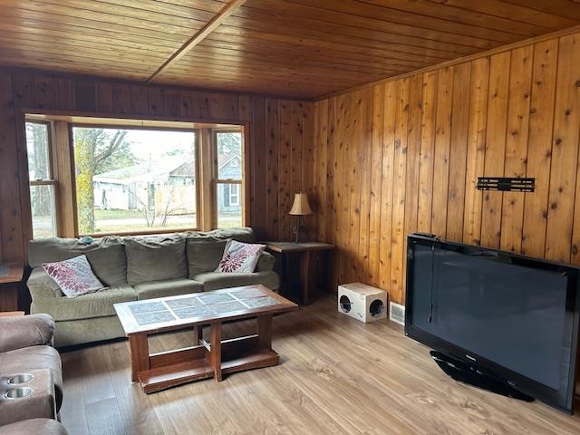 8118 E Mitchell Street Petoskey MI 49770