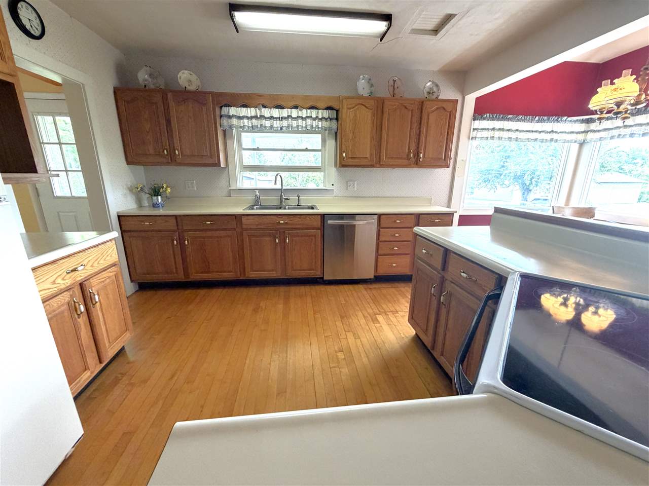 6592 S Us 31 Charlevoix MI 49720