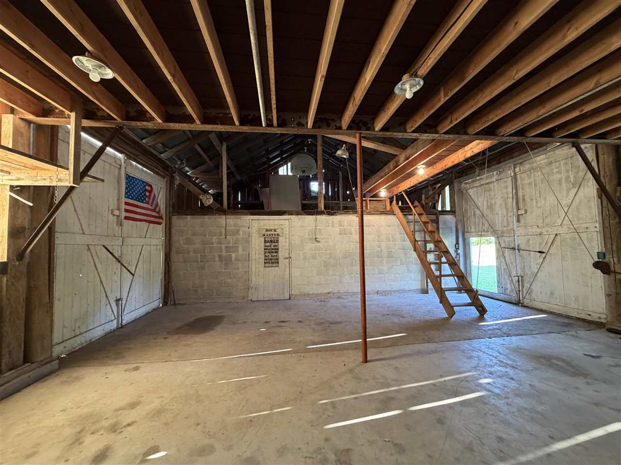 6592 S Us 31 Charlevoix MI 49720