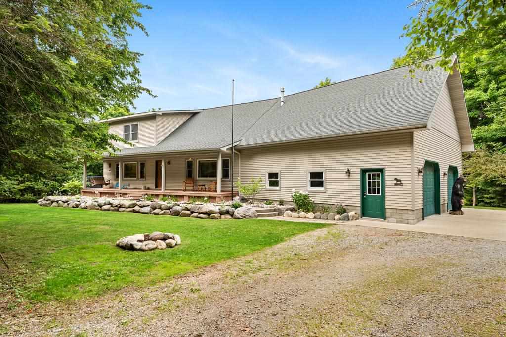 1520 Valley Drive Mackinaw City MI 49701