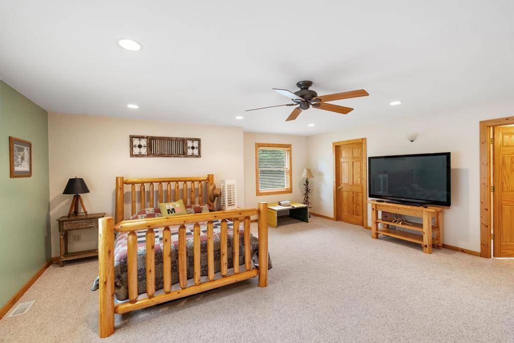 1520 Valley Drive Mackinaw City MI 49701
