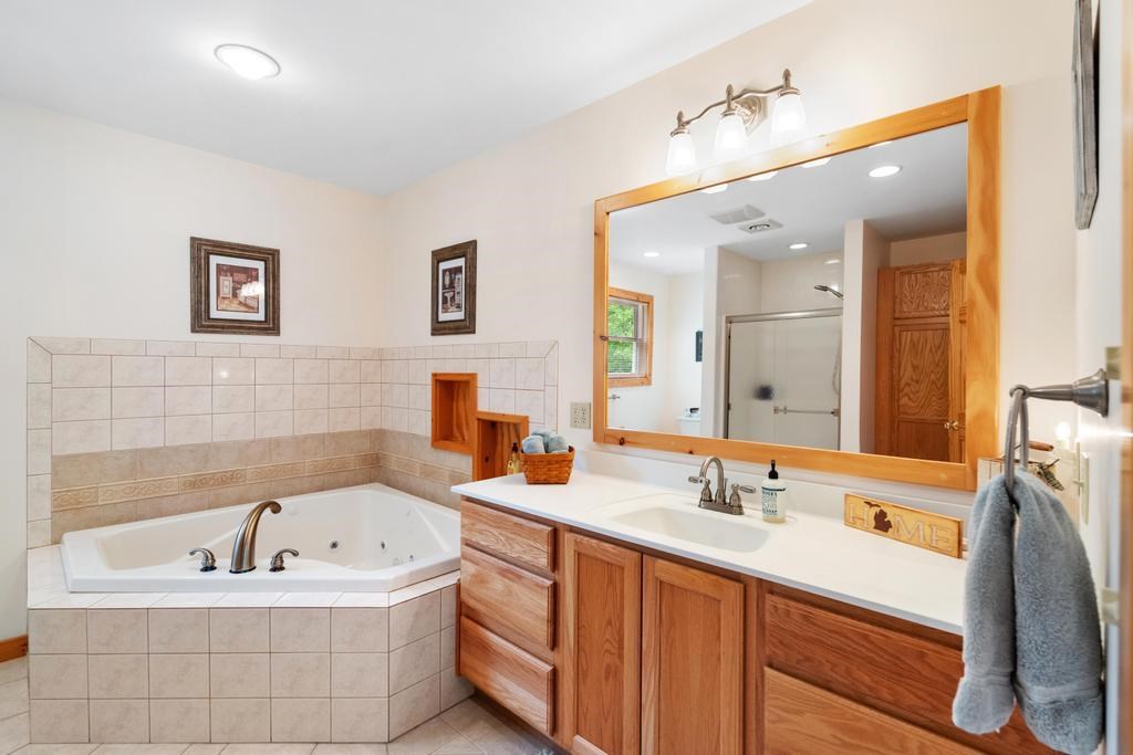 1520 Valley Drive Mackinaw City MI 49701