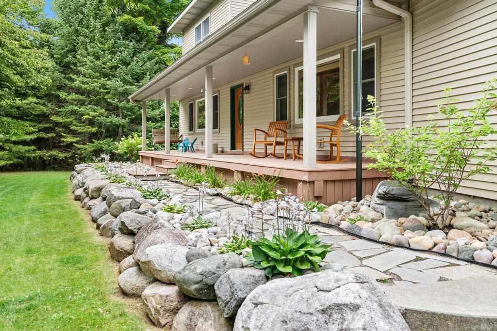 1520 Valley Drive Mackinaw City MI 49701