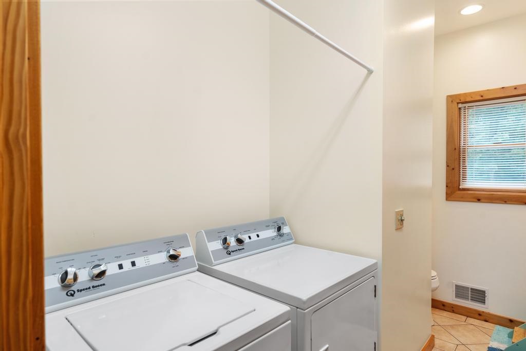 1520 Valley Drive Mackinaw City MI 49701