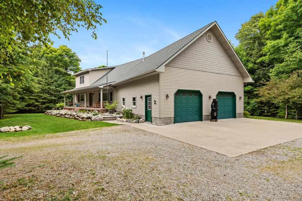 1520 Valley Drive Mackinaw City MI 49701
