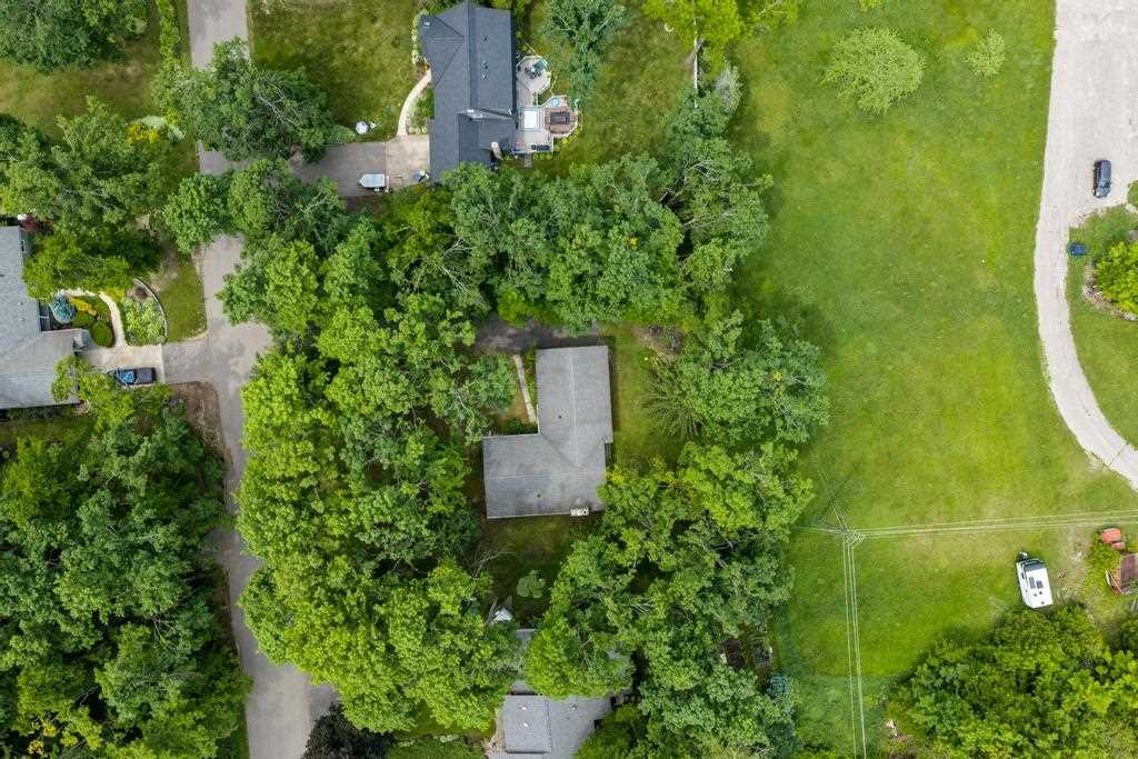 868 Surrey Lane Petoskey MI 49770