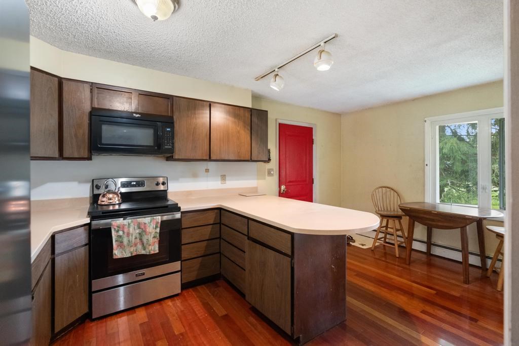 868 Surrey Lane Petoskey MI 49770