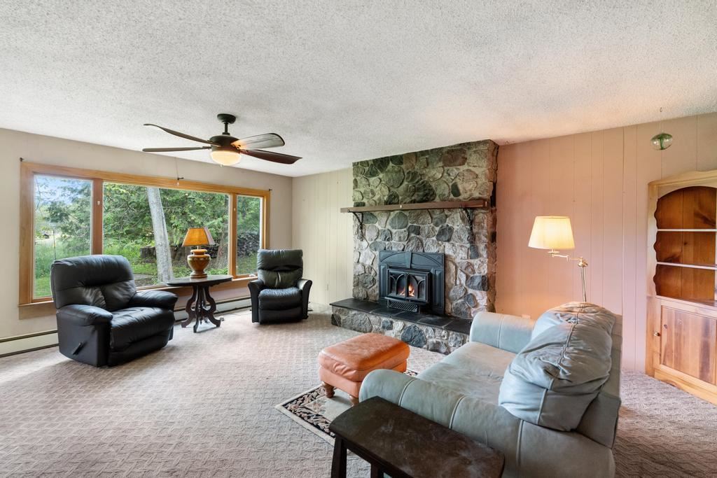 868 Surrey Lane Petoskey MI 49770