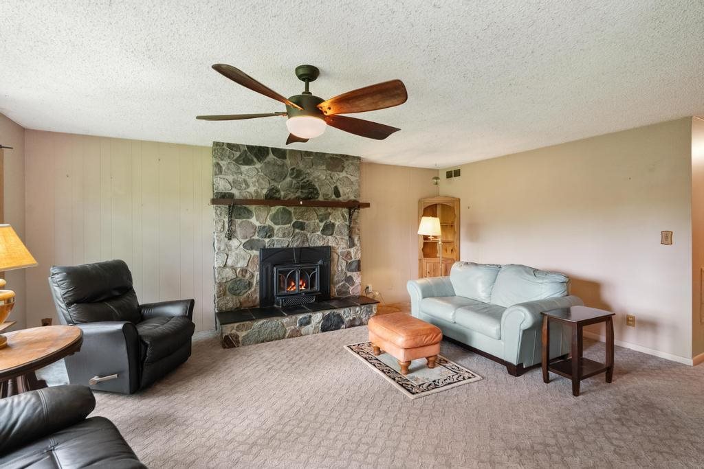 868 Surrey Lane Petoskey MI 49770