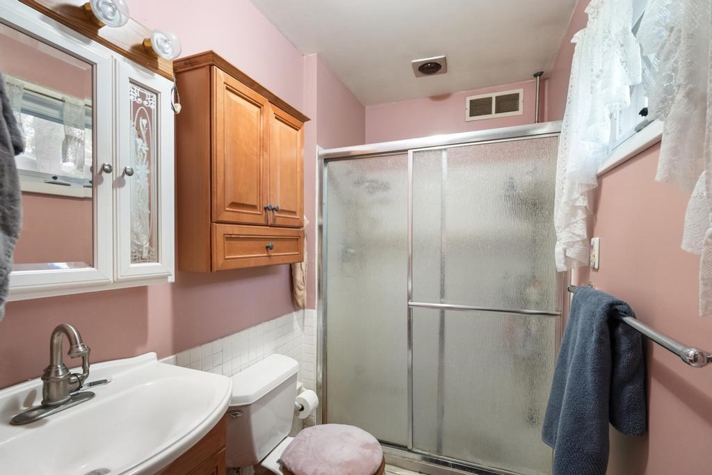 868 Surrey Lane Petoskey MI 49770