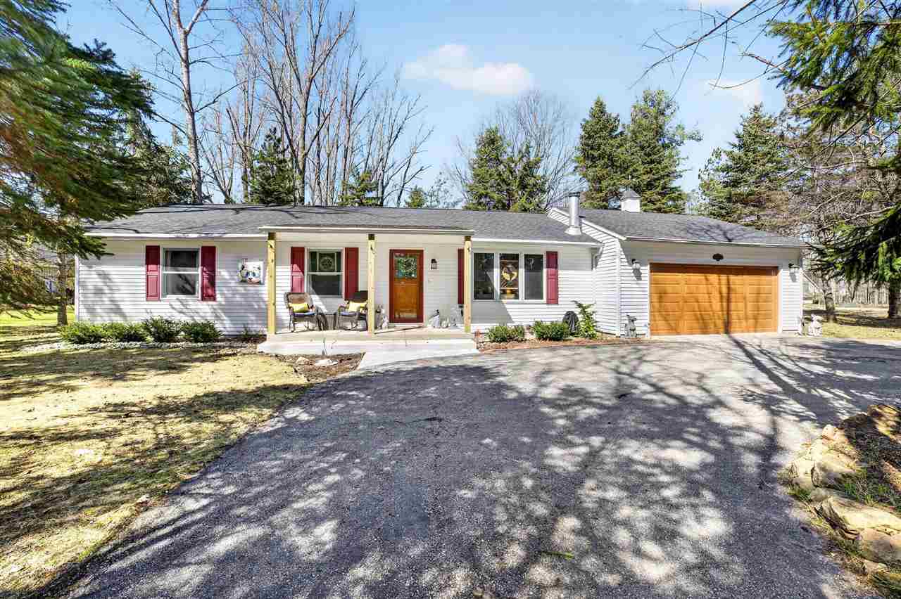 8945 Mercer Charlevoix MI 49720
