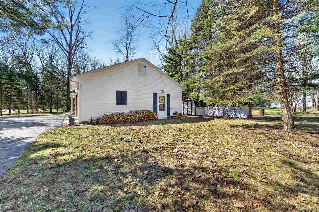 8945 Mercer Charlevoix MI 49720