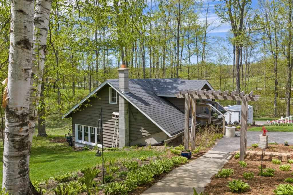 1525 Quick Road Harbor Springs MI 49740