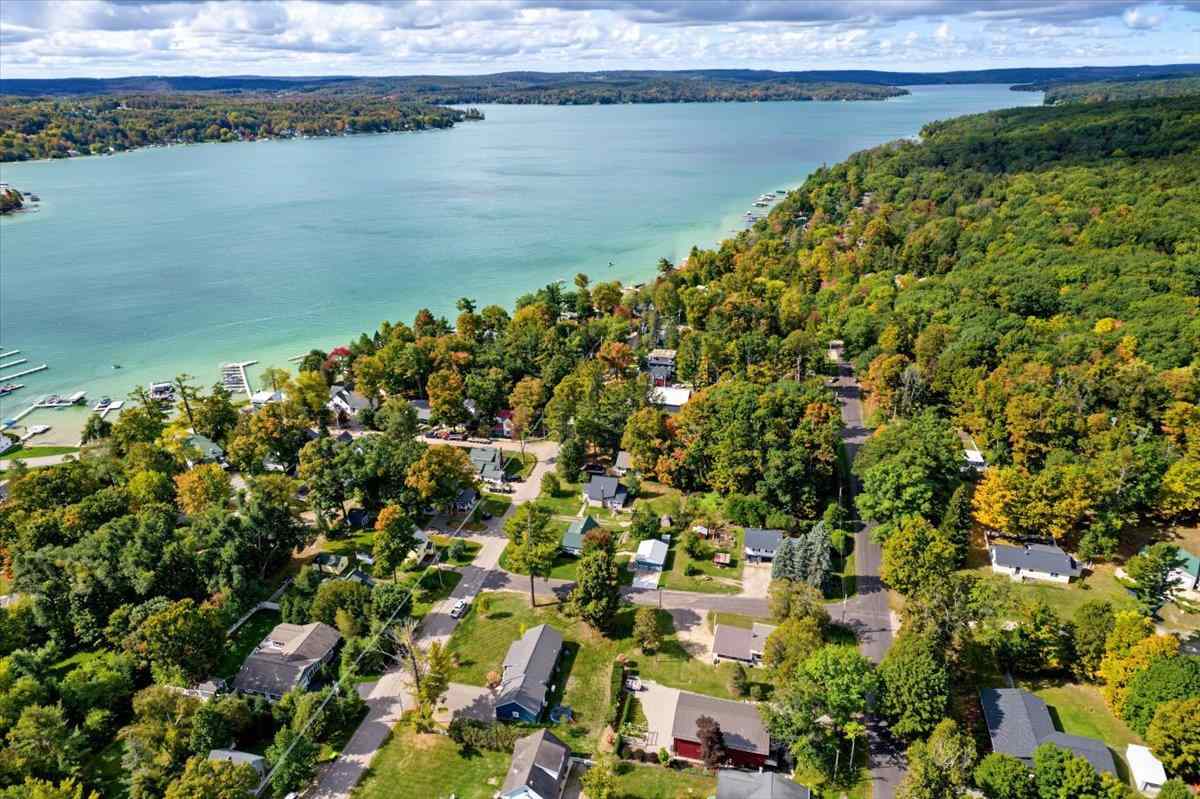 4292 Montague Street Walloon Lake MI 49796
