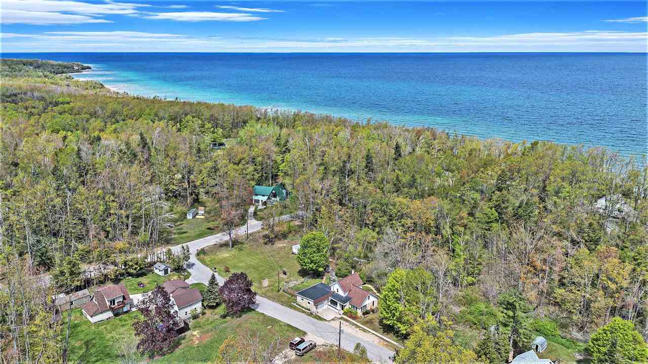 6073 Rocky Beach Avenue Charlevoix MI 49720