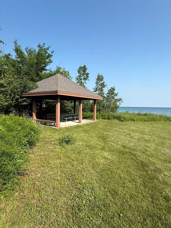 6073 Rocky Beach Avenue Charlevoix MI 49720