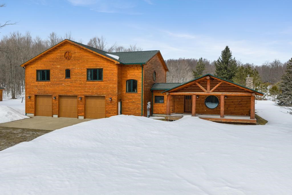 4530 Middle Village Drive Harbor Springs MI 49740