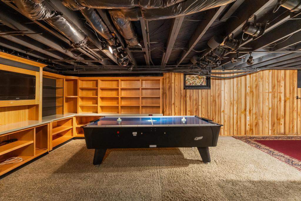 4530 Middle Village Drive Harbor Springs MI 49740