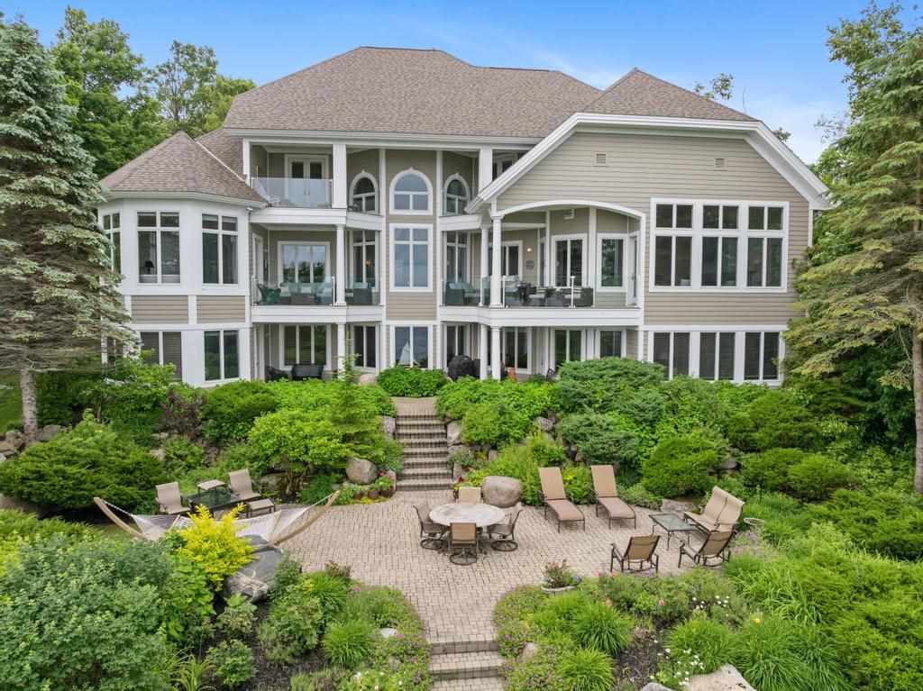 6804 Preserve Drive Bay Harbor MI 49770