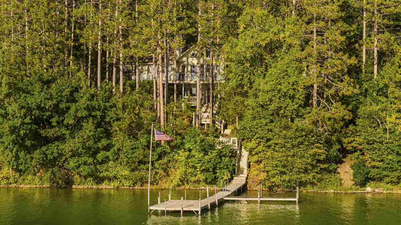 818 Whitfield View Walloon Lake MI 49796