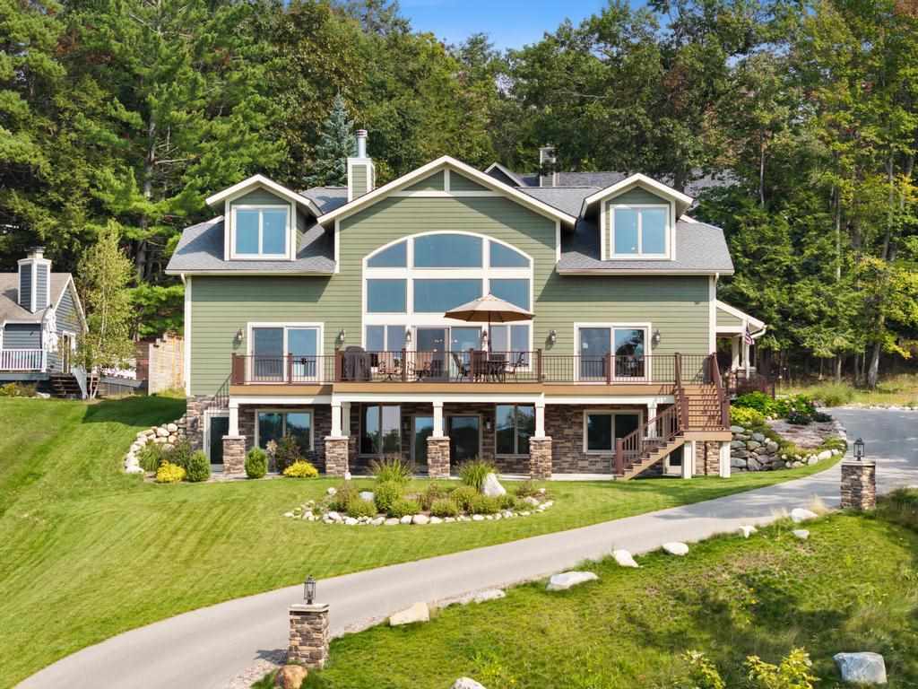 1267 Pine Tree Trail Harbor Springs MI 49740