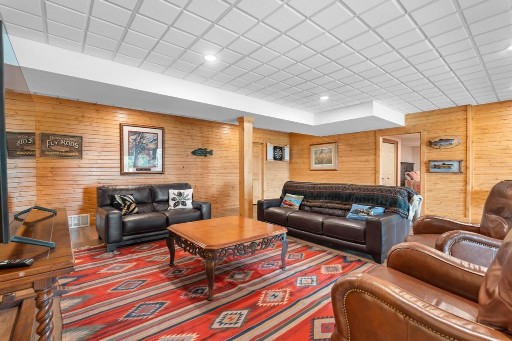 1267 Pine Tree Trail Harbor Springs MI 49740