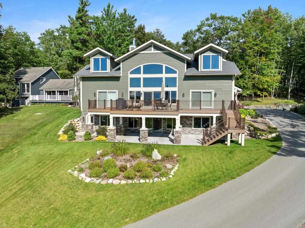 1267 Pine Tree Trail Harbor Springs MI 49740