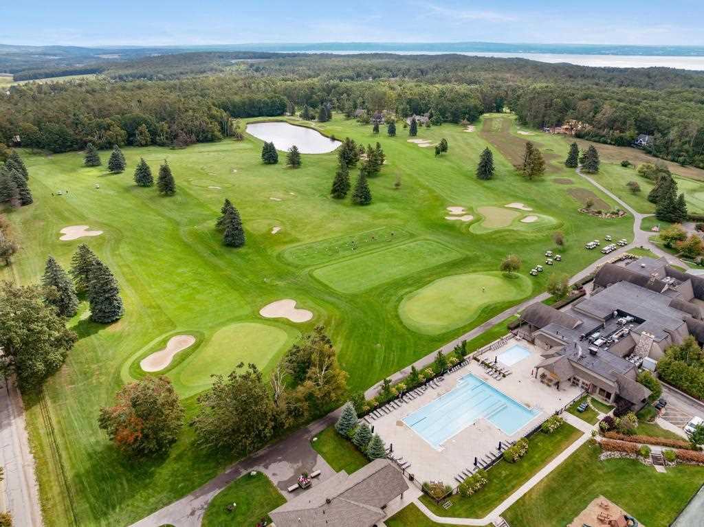 1267 Pine Tree Trail Harbor Springs MI 49740