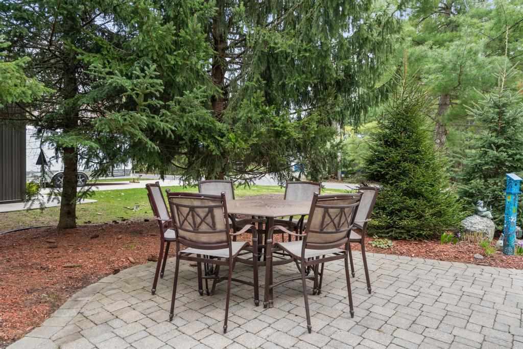 6330 Oakley Avenue Indian River MI 49749