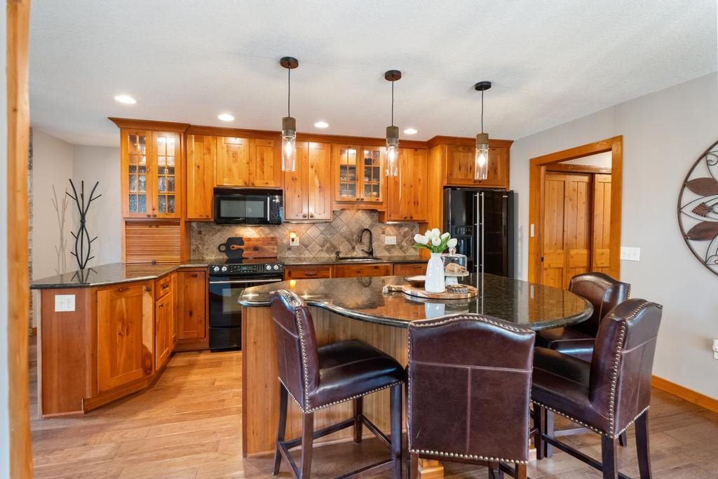 6330 Oakley Avenue Indian River MI 49749