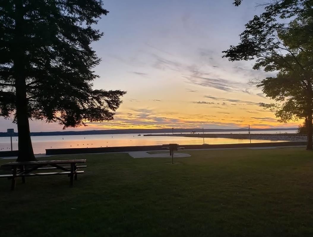 6330 Oakley Avenue Indian River MI 49749
