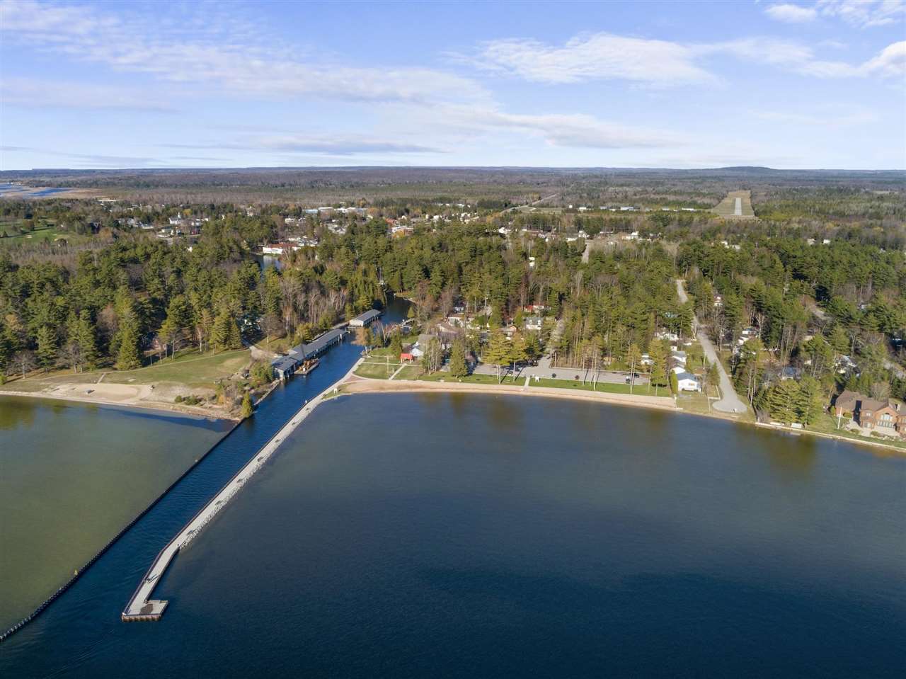 6330 Oakley Avenue Indian River MI 49749